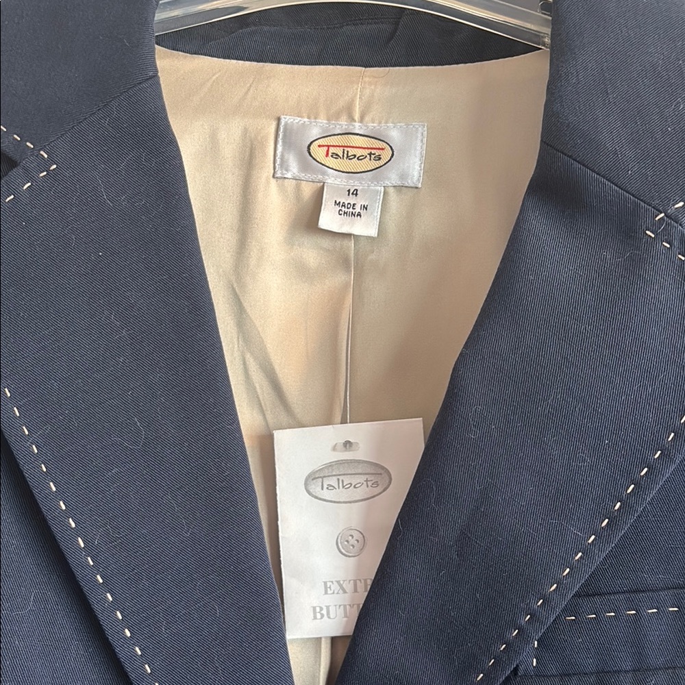 NWT Talbots Navy Blazer with Gold Buttons - Picture 2 of 8